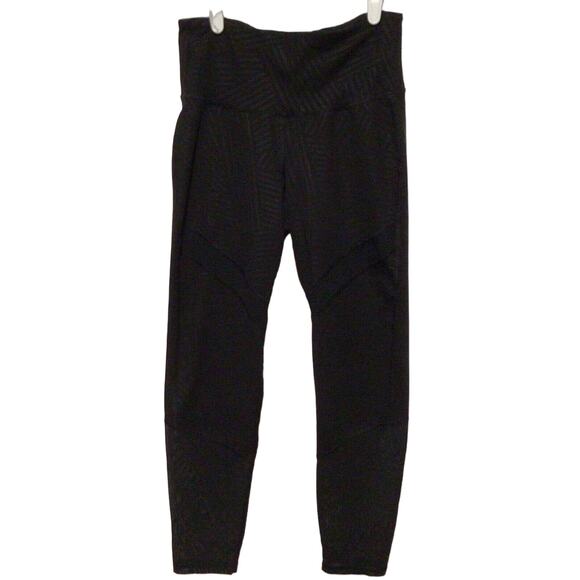 Old Navy Active Black Go-Dry Mesh Cutout Leggings – Size Medium Athleisure - Picture 1 of 4